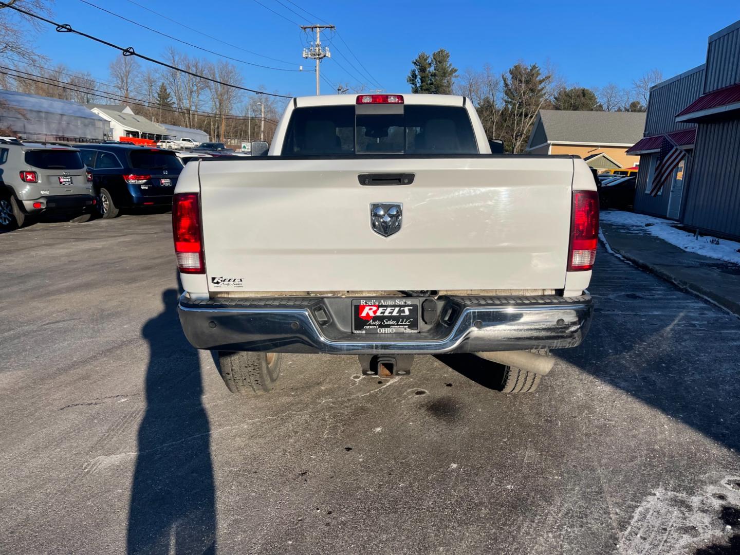 2016 White /Black RAM 2500 Outdoorsman Crew Cab SWB 4WD (3C6UR5DL4GG) with an 6.7L I6 OHV 24V TURBO DIESEL engine, 6A transmission, located at 11115 Chardon Rd. , Chardon, OH, 44024, (440) 214-9705, 41.580246, -81.241943 - Photo#9